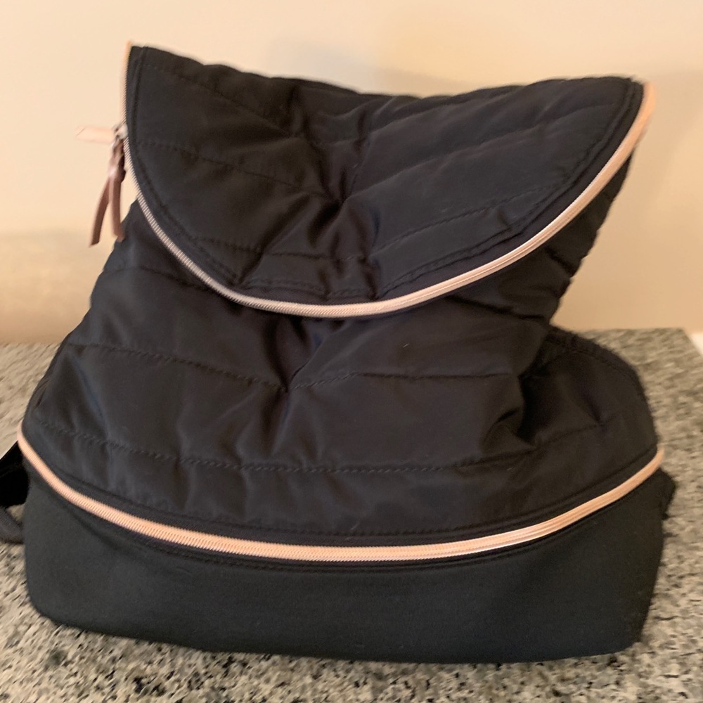 Stella & Dot Crush It gym backpack